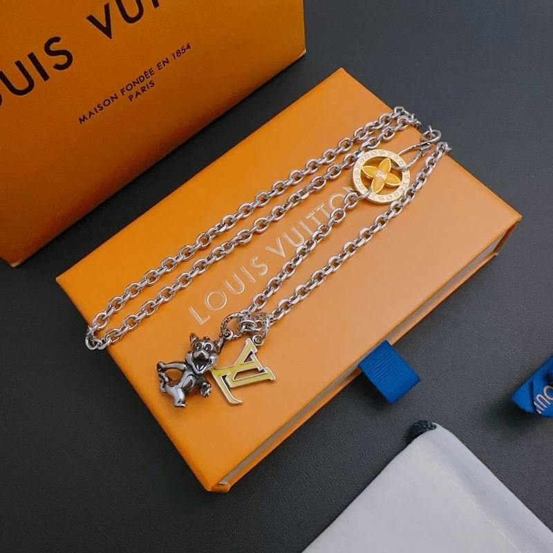 LV Necklaces 128